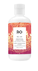 R+Co BEL AIR: la bouteille du conditionneur, douceur et lissage possibles.