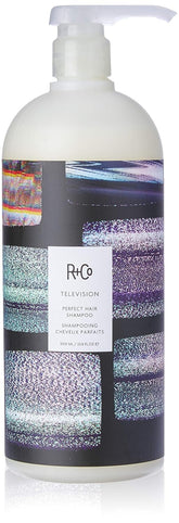 Champú Televisión de R+Co, botella frontal, sugiere cuerpo y brillo.