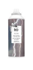 R+Co Zig Zag Teasing Racines: volume discret et tenue durable.