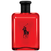 Polo Red de Ralph Lauren Fragrances, botella con curvas y acabado mate negro, declaración de estilo