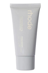 Rhode Barrier Restore Crème, texture légère et hydratante, ideale pour nourrir et protéger la barrière cutanée
