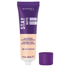Rimmel London Stay Matte Mousse, textura aireada para una aplicación suave.