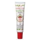 Rosebud balsamo labial, aplicacion facil, aroma a fresa para uso diario.