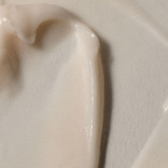 RŌZ Foundation Conditioner: dispensador para un reparto controlado y cómodo.
