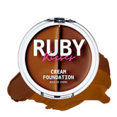 Ruby Kisses 3D Face Creator, crema fundación-concealer en bote para cobertura duradera.