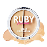 Ruby Kisses 3D Face Creator, botella para aplicación precisa y cobertura uniforme.