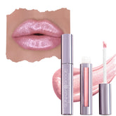 Runway Rogue LuxGloss: aplicación suave para color uniforme y brillo luminoso.
