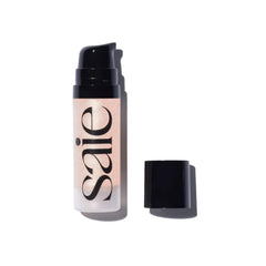 Saie Mini Glowy Super Gel, botella Roseglow, brillo hidratante para piel radiante.
