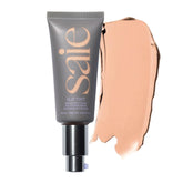 Saie Slip Tint envase de vidrio muestra hidratación duradera y acabado luminoso.
