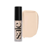 Saie Slip Tint muestra textura cremosa para una aplicación suave y natural.