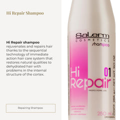 Aplicación manual del SALERM Hi Repair Champú para una espuma suave.
