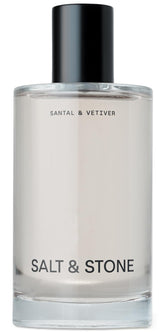 Salt & Stone bruma corporal: botella a la vista y aroma cálido para uso diario.