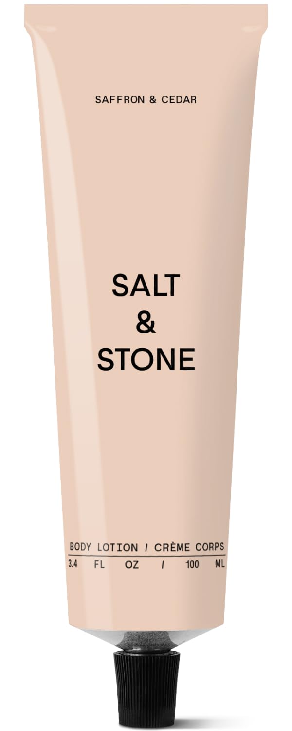 Salt & Stone Lotion Corps : bouteille Safran-Cèdre et hydratation rapide.