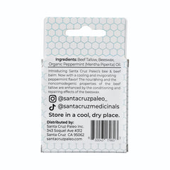 Aplicación suave del bálsamo Santa Cruz Paleo para labios con hidratación duradera.
