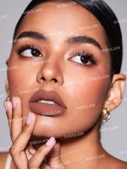 SHEGLAM delineador labial pigmentación alta ofrece color intenso para cualquier look