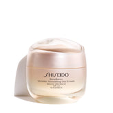 Shiseido Benefiance crema de día con envase visible y SPF23 para protección diaria.