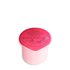 Shiseido Essential Energy crema hidratante 50 ml, textura suave al tacto.