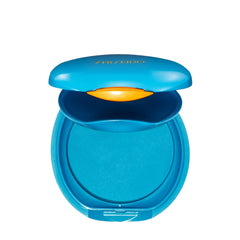 Estuche vacío Shiseido para base UV, ideal para viajes y SPF 36.