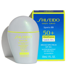Textura seca de Shiseido Sports BB Cream para pieles que sudan sin sensación grasa.