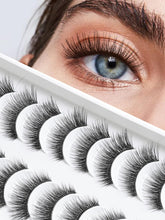Pestañas Siligli con efecto ojo felino de 15 mm para un look definido.