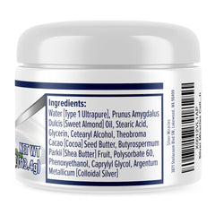 Textura cremosa de la crema Silver Miracles para piel suave.