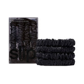 SLIP Silk Skinny Scrunchies negro vista frontal, seda suave para uso diario sin marcas.