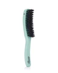 Smooth Stick Mane Master, brosse poils sanglier courbe démêle sans tiraillement et brillance naturelle.