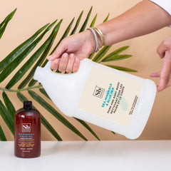 Soapbox jabón con aroma marino de minerales e iris azul, sensación fresca.