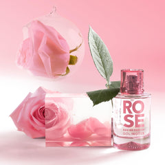 Notas de Solinotes Rose: bergamota y lychee para una apertura fresca.