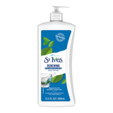 St. Ives Loción corporal renovadora con colágeno y elastina, bote elegante para piel suave.