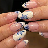 Stbisen Uñas postizas en forma almendra nude para un acabado elegante y duradero.