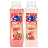 Suave champú energizante con fresa en botella, brillo y limpieza.
