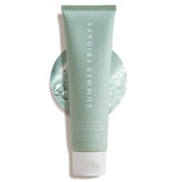 Botella de Summer Fridays Super Amino Gel Limpiador para limpieza suave y equilibrante.