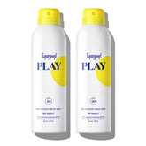 Brume corporelle Supergoop Play dans sa bouteille, légère et prête à l emploi.
