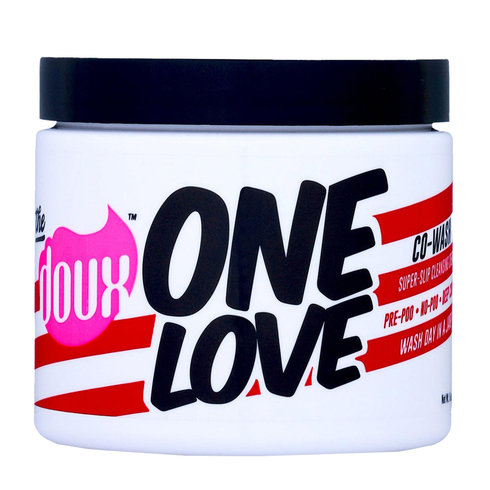 The Doux ONE LOVE Co-Wash, botella para cabello rizado, hidrata y facilita desenredar sin frizz.