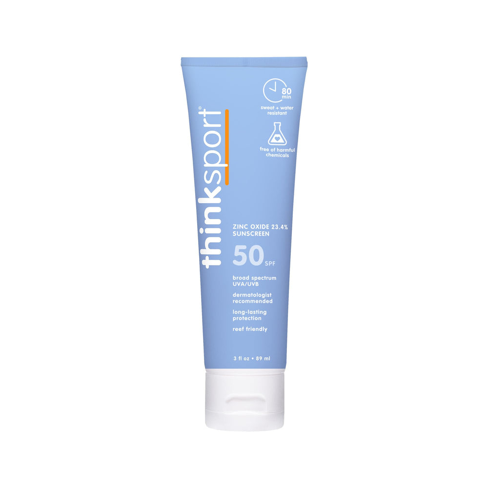Thinksport SPF 50 mineral, botella para protección duradera en deporte.