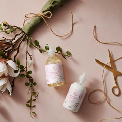 Thymes Magnolia Willow: fragancia fresca que acompaña la rutina de cuidado.