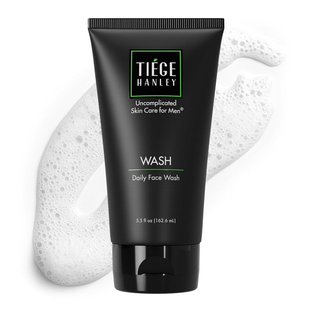Tiege Hanley Daily Face Wash: botella clara para limpieza suave y piel equilibrada.