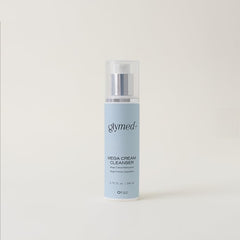 Toton Sary Glymed Plus – bouteille 200 ml, nettoie en douceur et prépare la peau pour le deuxième nettoyage.