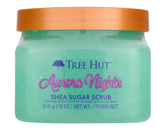 Tree Hut Aurora Nights exfoliante azúcar muestra textura suave para piel renovada.