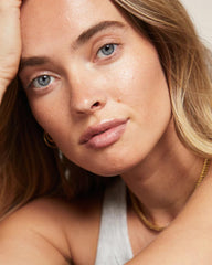 TULA Clear Up: ingredientes clave ácido salicílico y azelaico para exfoliar