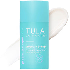 TULA Protect + Plump crema hidratante con textura suave para uso diario.