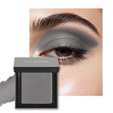 Paleta UCANBE gris en empaque compacto lista para uso diario.