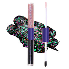 Barra de labios mate de UNICORN SNOT Quiet Riot con color intenso y acabado sedoso.