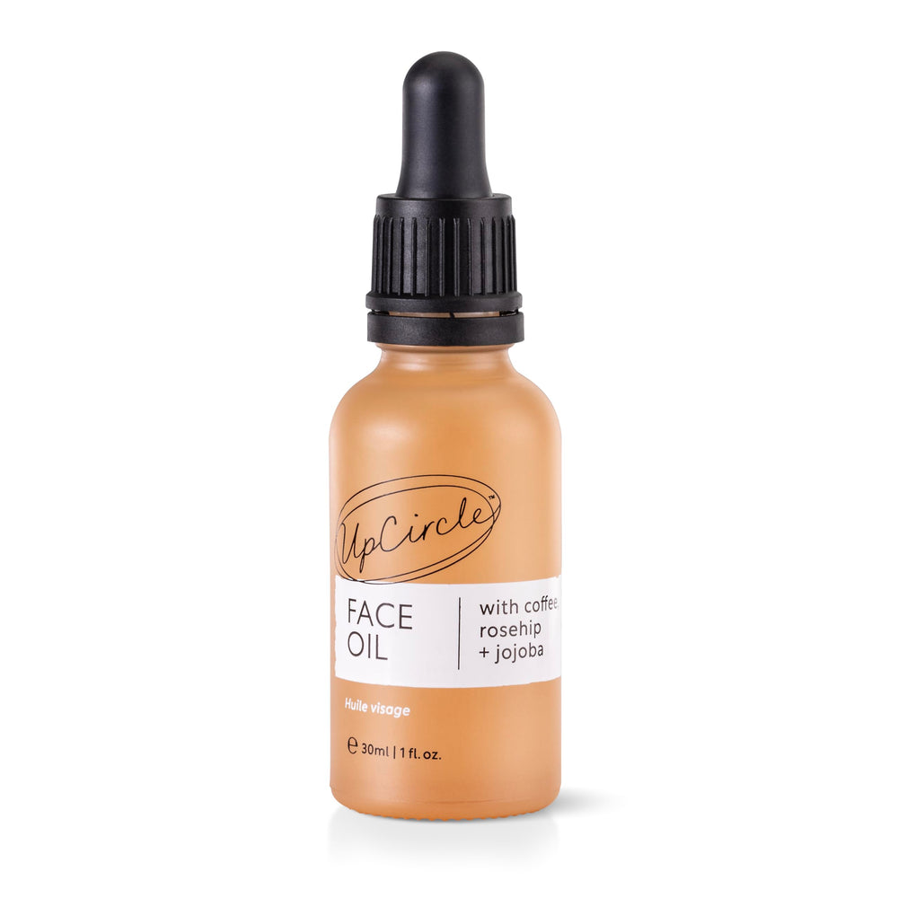 UpCircle serum facial con aceite de café: brillo suave y antioxidantes para la piel.