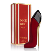URBAN COLLECTION Nice Girl Velvet: frasco 30 ml con acabado elegante para uso diario.