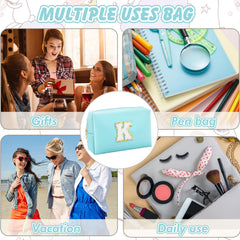 URSKYTOUS bolsa monograma con chenilla, ideal para transporte de cosméticos.