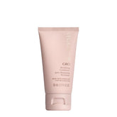 VEGAMOUR GRO Revitalizing Conditioner en formato de viaje, botella compacta para cabello fino.