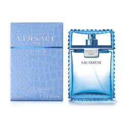 Versace Man Eau Fraiche frasco detalle, etiqueta clara y diseño elegante