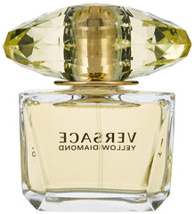 Gota de perfume Versace Yellow Diamond revela intensidad aromática